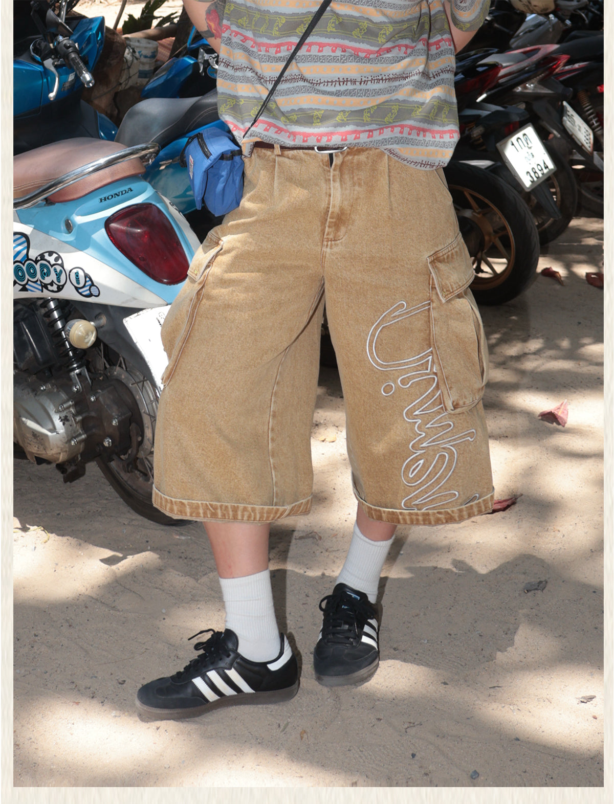 DIMEN Embroidered Washed Denim Shorts